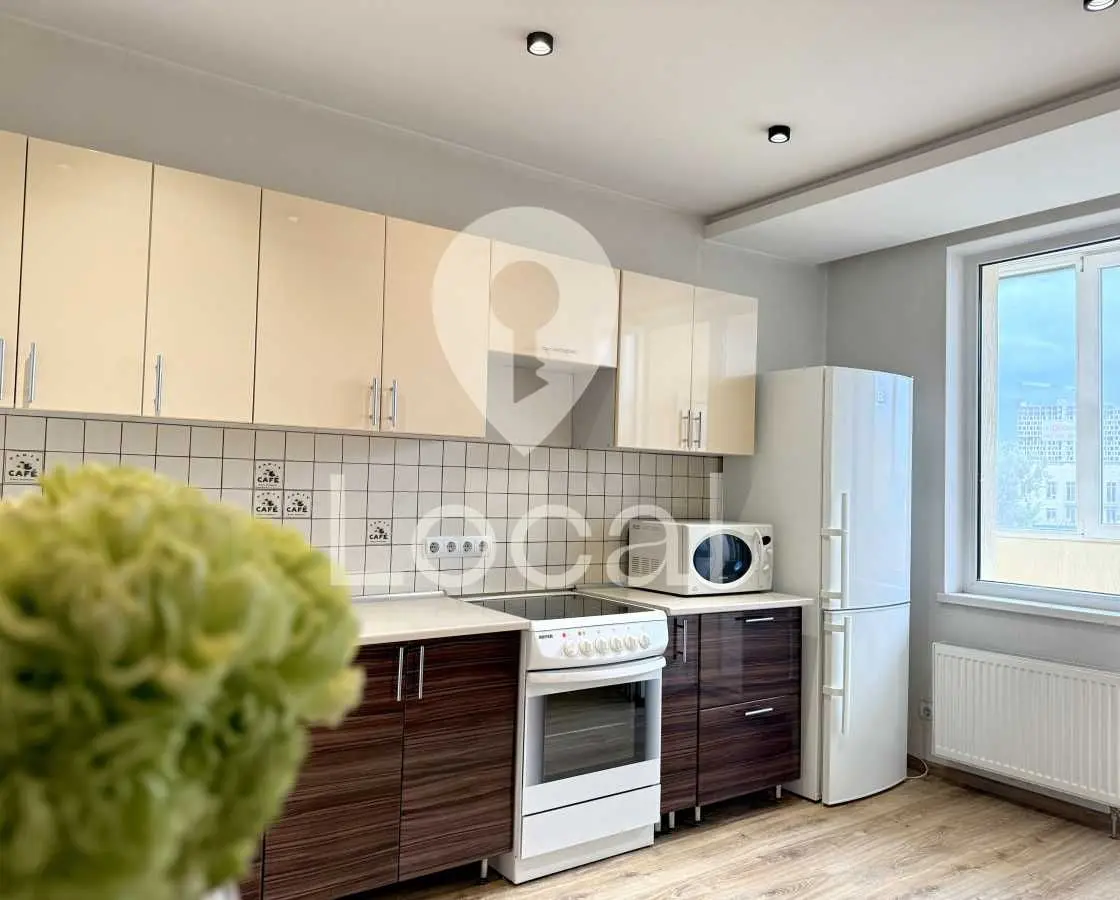 Фото Selling a 2-room apartment, 84.5 sq.m., Kharkivske Road  Kyiv, price: 82000 USD, code 7013