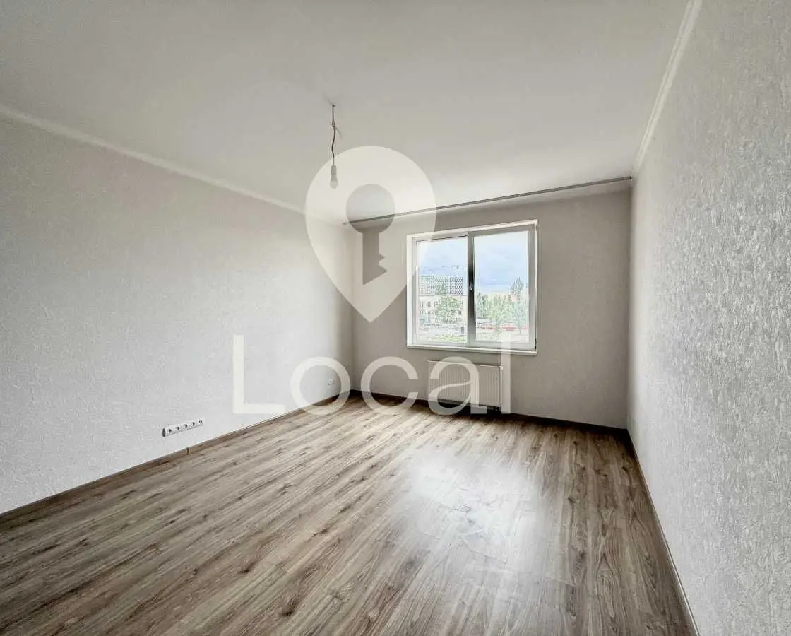 Фото Selling a 2-room apartment, 84.5 sq.m., Kharkivske Road  Kyiv, price: 82000 USD, code 7013