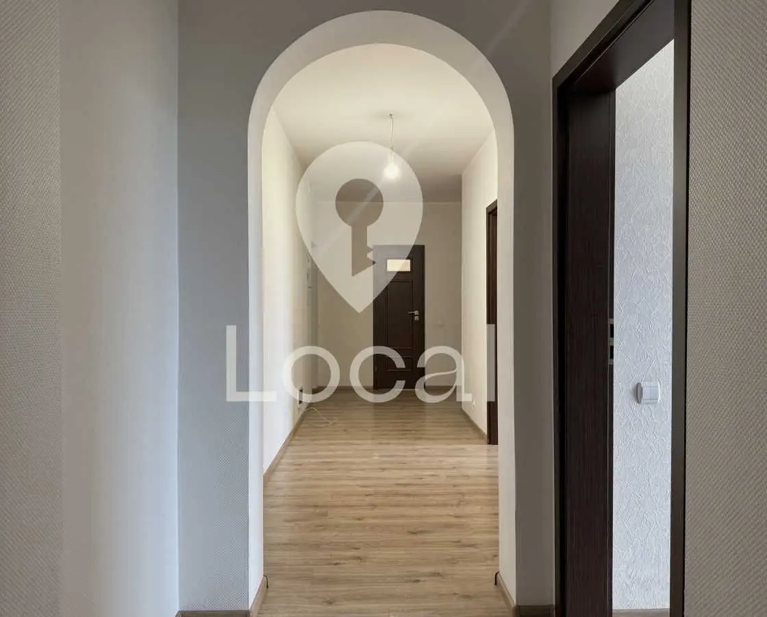 Фото Selling a 2-room apartment, 84.5 sq.m., Kharkivske Road  Kyiv, price: 82000 USD, code 7013