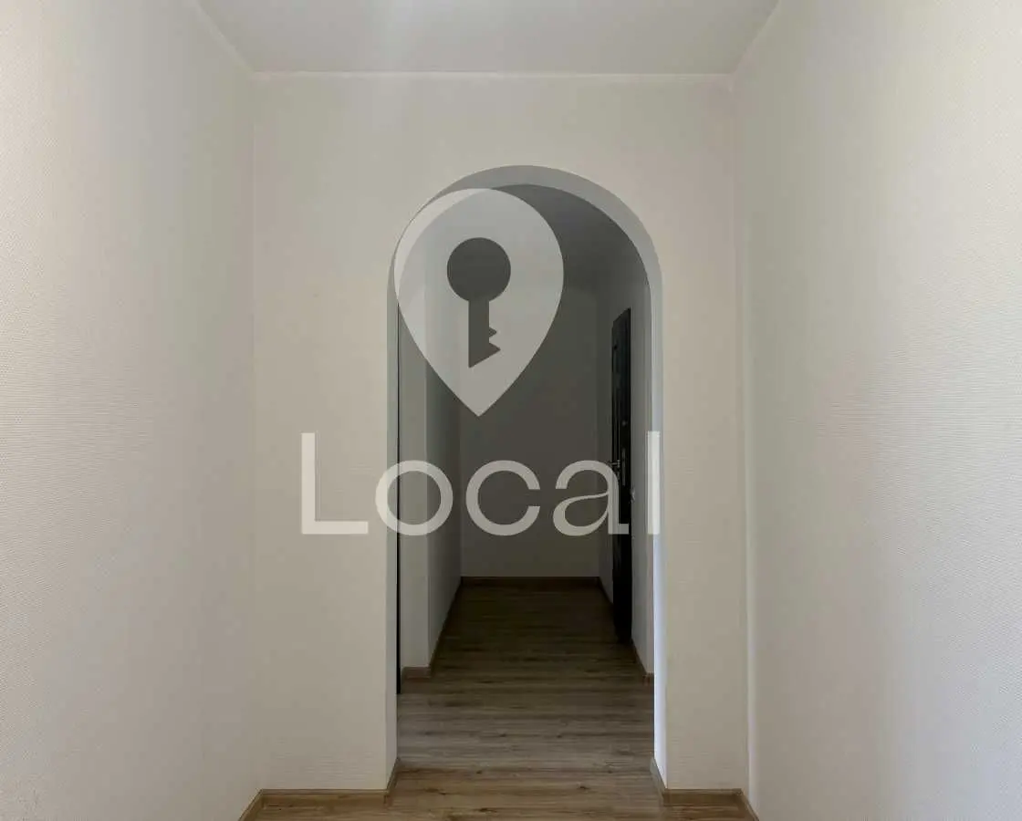 Фото Selling a 2-room apartment, 84.5 sq.m., Kharkivske Road  Kyiv, price: 82000 USD, code 7013
