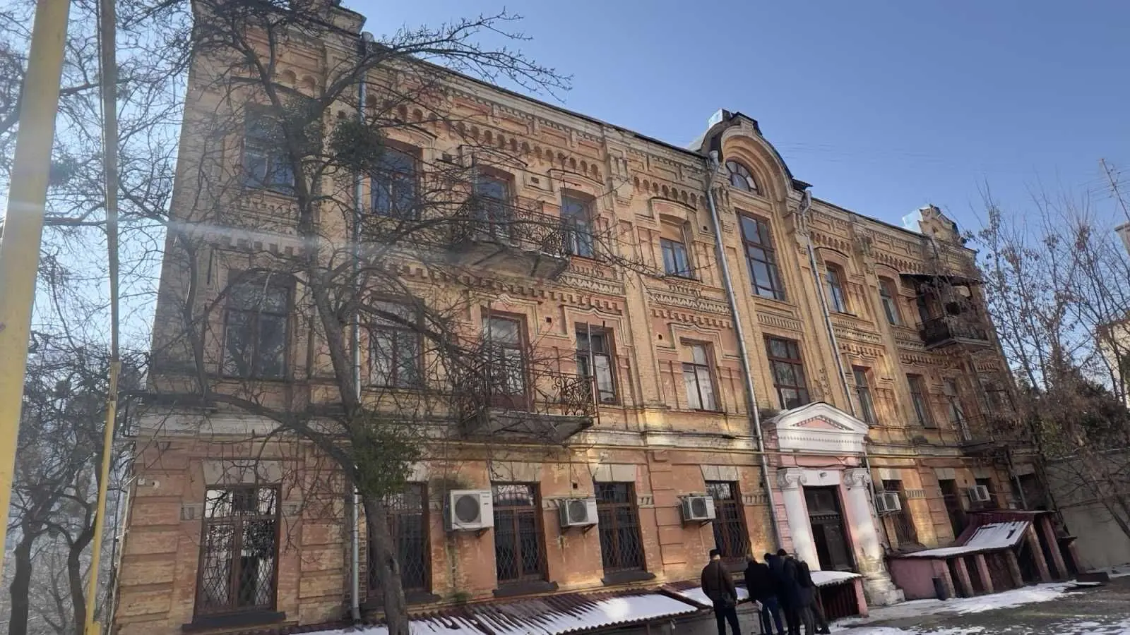 Фото Продаю офис, 1450 кв. м, Ярославов Вал ул. 29б Киев, цена: 3000000 USD, код 7018