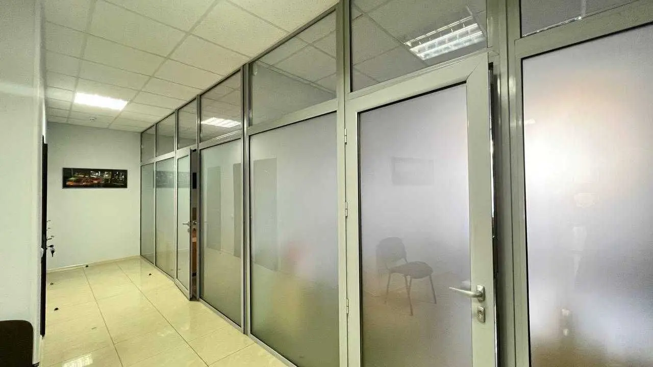 Фото Rent an office, Yevhena Konovaltsia Street (Schorsa Street) 32г Kyiv for long-term rent, price: 2100 USD, code 7019