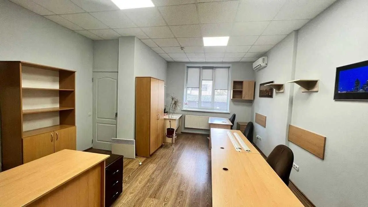 Фото Rent an office, Yevhena Konovaltsia Street (Schorsa Street) 32г Kyiv for long-term rent, price: 2100 USD, code 7019