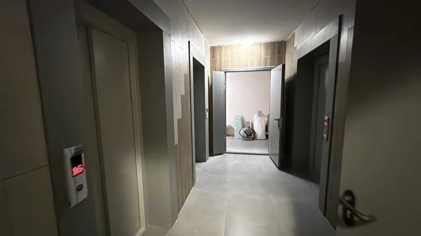 Фото Продаю 2 кімнатну квартиру, 71 кв. м, Бережанська вул. 15 Київ, ціна: 71000 USD, код 7022