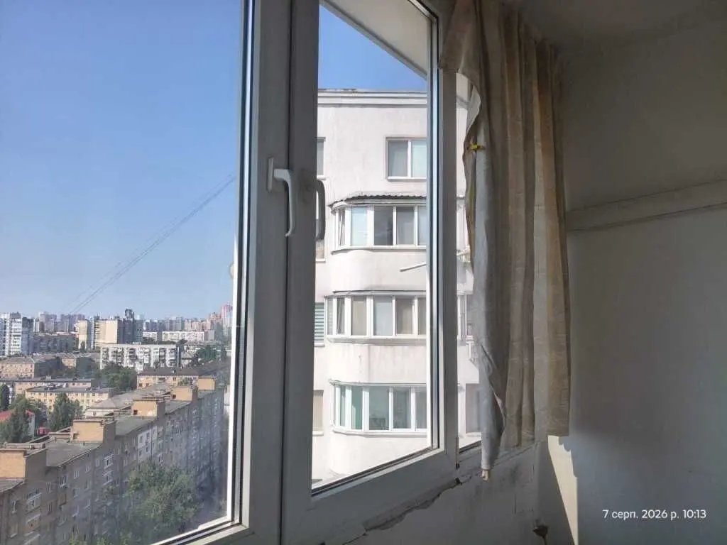 Фото Selling a 1-room apartment, 49 sq.m., Boryspilska Street 6 Kyiv, price: 59000 USD, code 7023