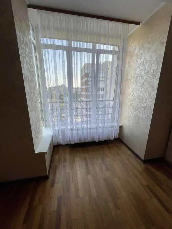Фото Зняти 1 кімнатну квартиру, Леоніда Перфецького вул. 2 Львів в довгострокову оренду, ціна: 420 USD, код 7024