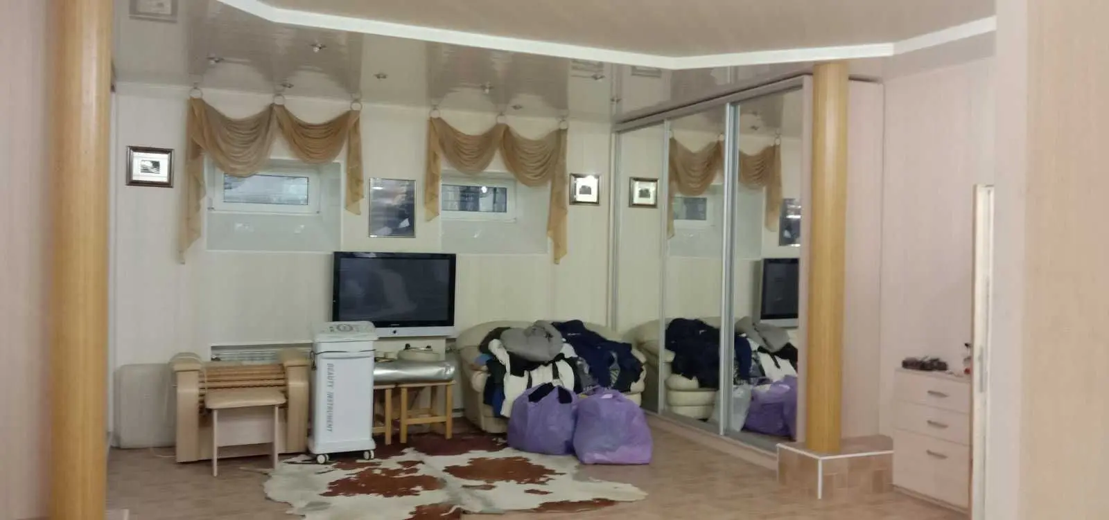 Фото Продаю дом, 470 кв. м, Белградская ул.  Днепр, цена: 240000 USD, код 7028