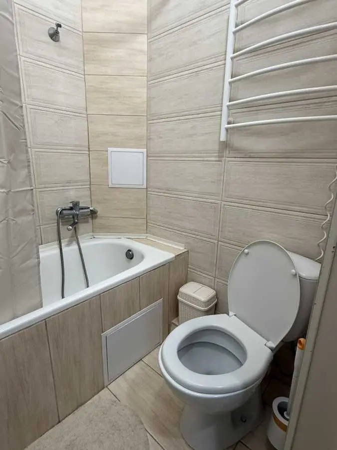 Фото Зняти 1 кімнатну квартиру, Інститутська вул.  Гатне в довгострокову оренду, ціна: 16500 UAH, код 7029