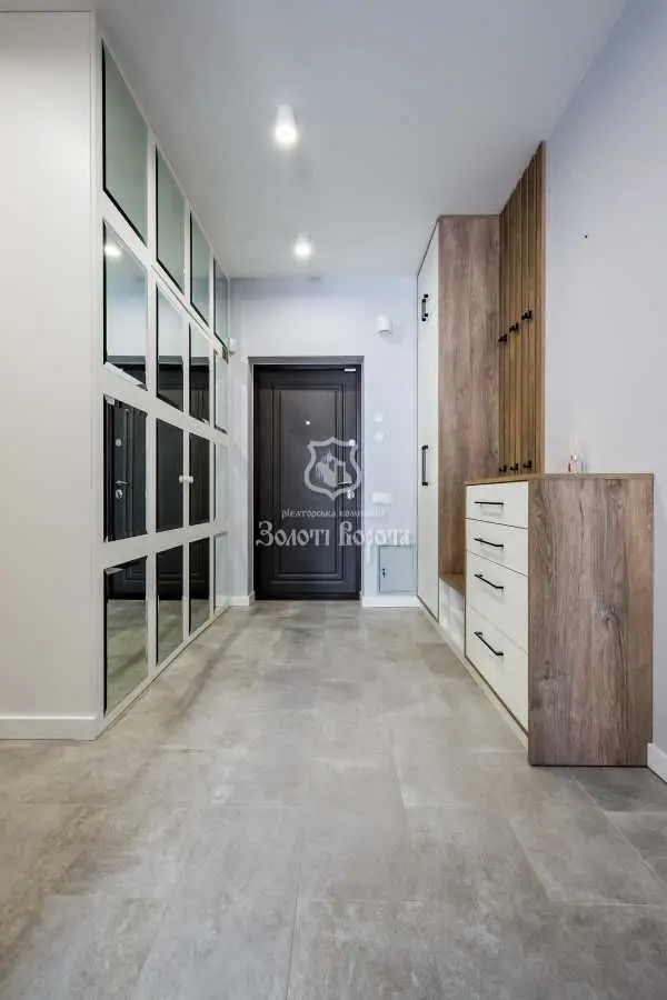Фото Selling a 1-room apartment, 56.7 sq.m., Mytropolyta Vasylia Lypkivskoho Street (Urytskoho Street) 37в Kyiv, price: 115000 USD, code 7030