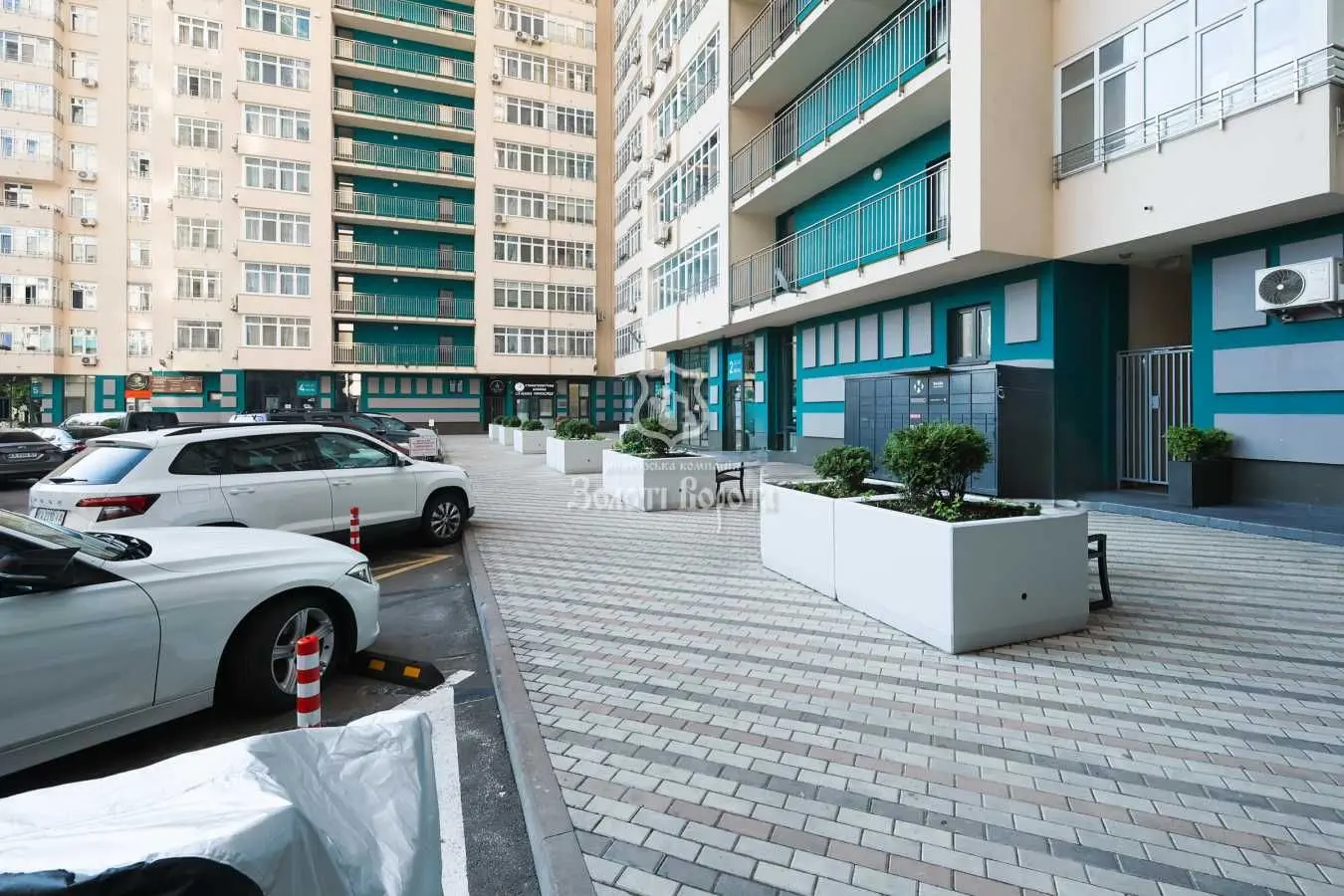 Фото Selling a 1-room apartment, 56.7 sq.m., Mytropolyta Vasylia Lypkivskoho Street (Urytskoho Street) 37в Kyiv, price: 115000 USD, code 7030