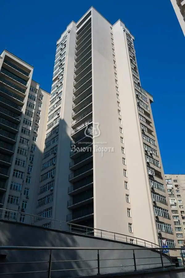 Фото Selling a 1-room apartment, 56.7 sq.m., Mytropolyta Vasylia Lypkivskoho Street (Urytskoho Street) 37в Kyiv, price: 115000 USD, code 7030