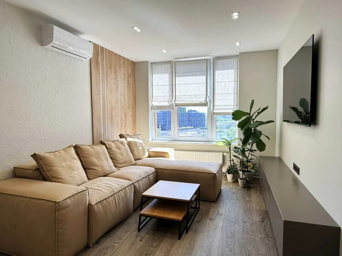 Фото Selling a 2-room apartment, 74.9 sq.m., Dniprovska Embarkment 16д Kyiv, price: 213000 USD, code 7031
