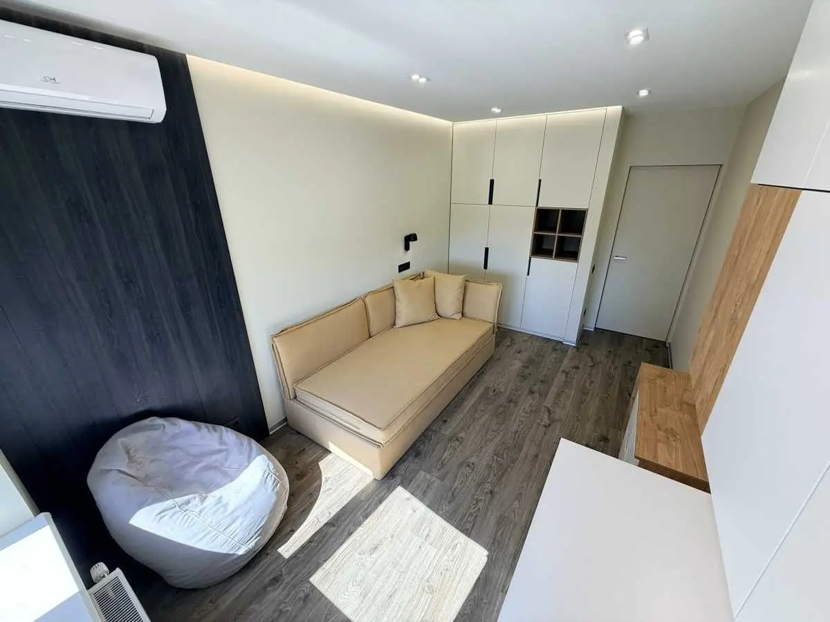 Фото Selling a 2-room apartment, 74.9 sq.m., Dniprovska Embarkment 16д Kyiv, price: 213000 USD, code 7031