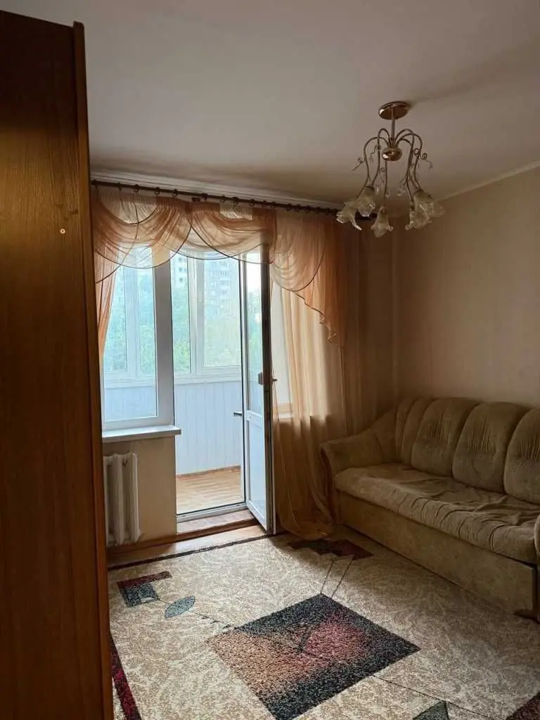 Фото Зняти 1 кімнатну квартиру, Світлицького вул. 26 Київ в довгострокову оренду, ціна: 15000 UAH, код 7032