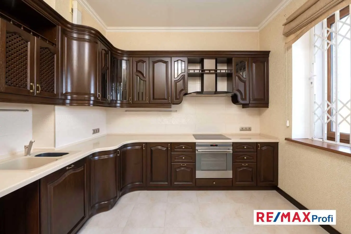 Фото Продаю дом, 260 кв. м, Хотов, цена: 450000 USD, код 7035