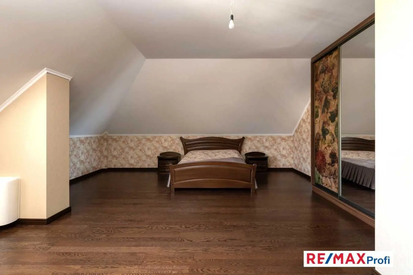 Фото Продаю дом, 260 кв. м, Хотов, цена: 450000 USD, код 7035