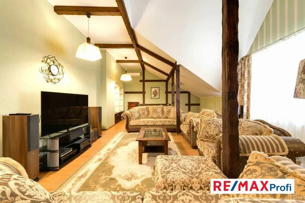 Фото Продаю дом, 450 кв. м, Образования ул.  Глеваха, цена: 350000 USD, код 7036