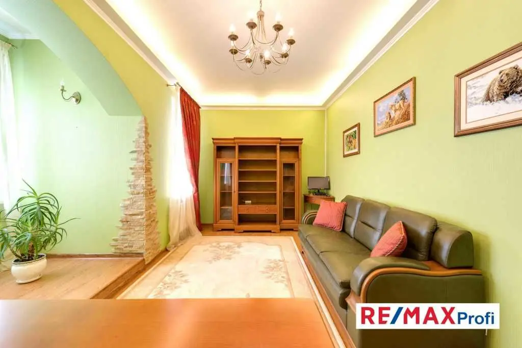 Фото Продаю дом, 450 кв. м, Образования ул.  Глеваха, цена: 350000 USD, код 7036