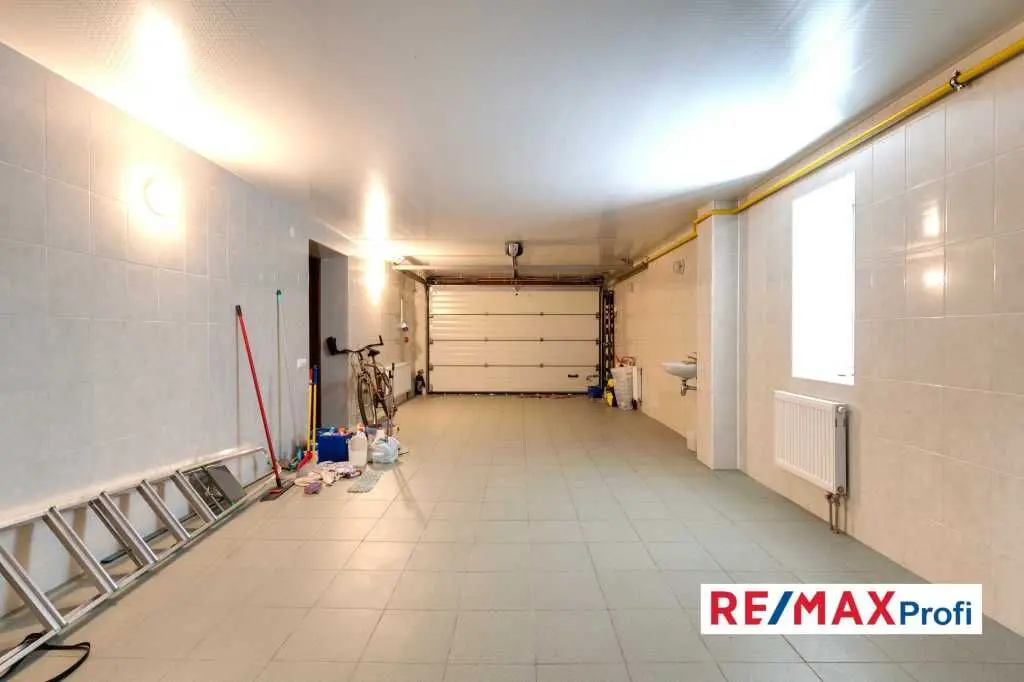 Фото Продаю дом, 450 кв. м, Образования ул.  Глеваха, цена: 350000 USD, код 7036