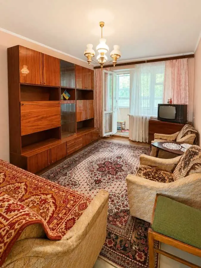 Фото Продаю 2 кімнатну квартиру, 47.7 кв. м, Чернігів, ціна: 42000 USD, код 7040