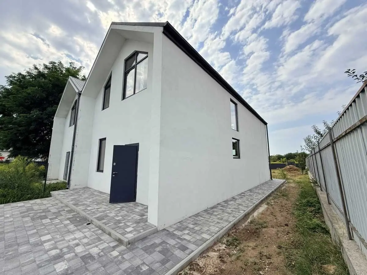 Фото Продаю дом, 137 кв. м, Молодёжная ул.  Хотов, цена: 92500 USD, код 7048