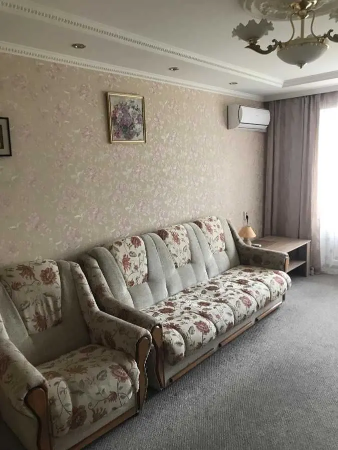 Фото Зняти 1 кімнатну квартиру, Жилянська вул. 72 Київ в довгострокову оренду, ціна: 17000 UAH, код 7053