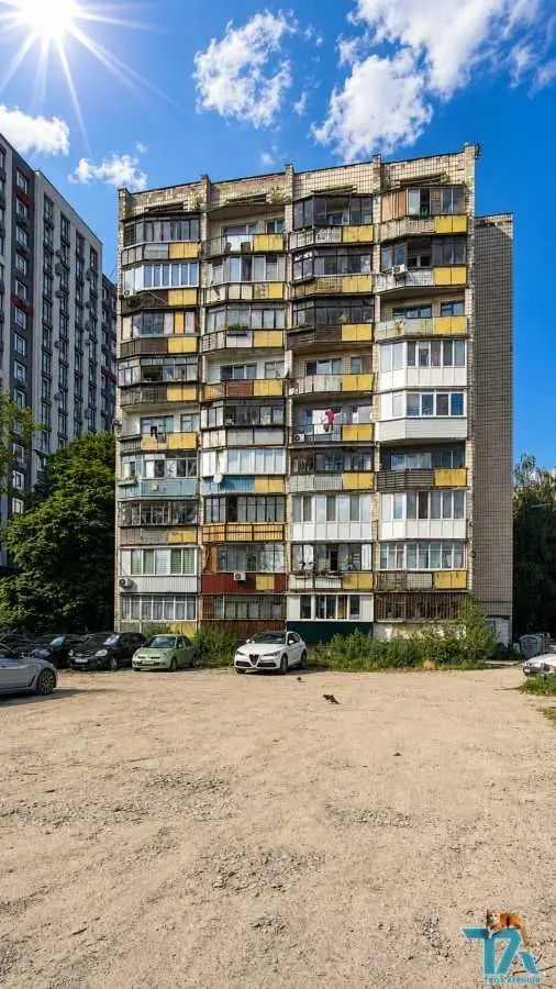 Фото Продаю 1 кімнатну квартиру, 32 кв. м, Любомира Гузара просп. (Космонавта Комарова)  Київ, ціна: 16000 USD, код 7056