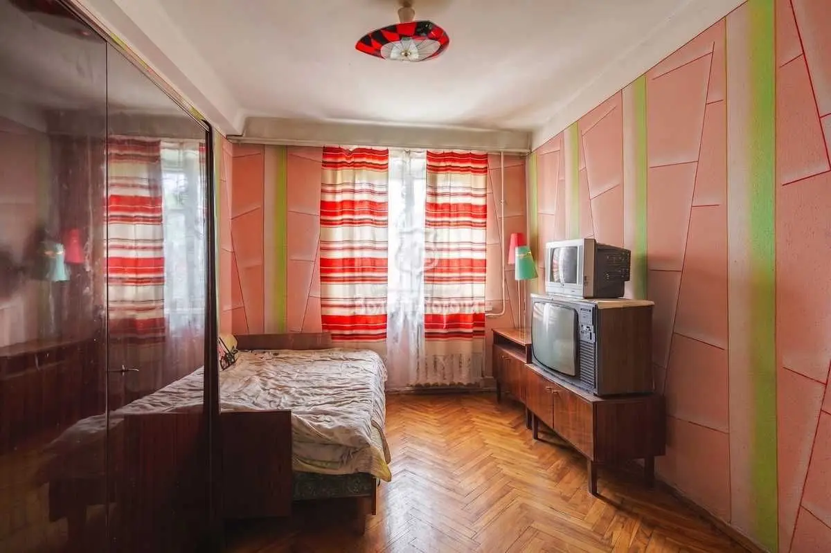 Фото Продаю 3 кімнатну квартиру, 67 кв. м, Галицька вул. 6 Київ, ціна: 50000 USD, код 7065