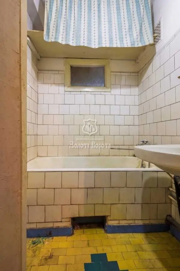 Фото Продаю 3 кімнатну квартиру, 67 кв. м, Галицька вул. 6 Київ, ціна: 50000 USD, код 7065