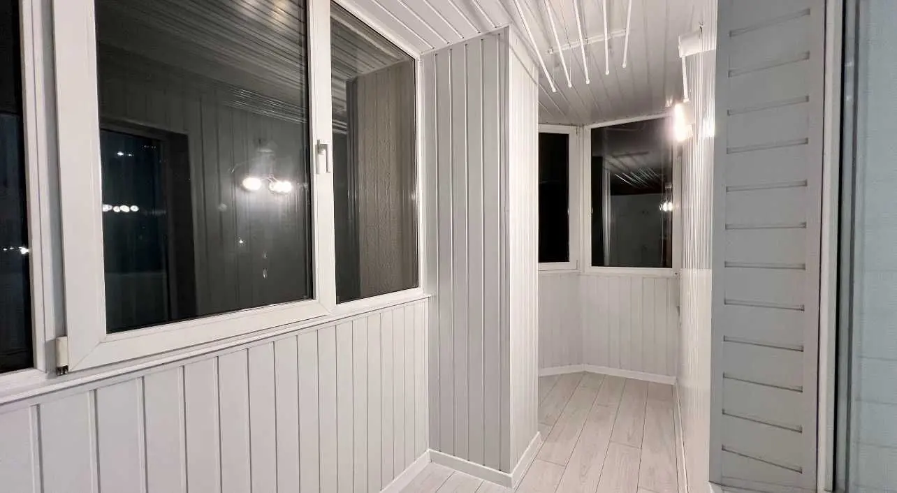 Фото Selling a 3-room apartment, 97 sq.m., Shkilnyi lane  Sofiivska Borschahivka, price: 120000 USD, code 7070