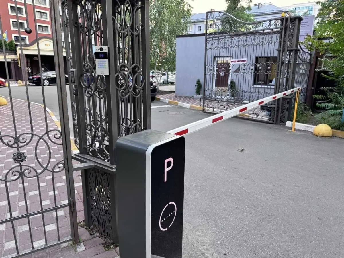Фото Продаю 1-комнатную квартиру, 40.6 кв. м, Минеральная ул.  Ирпень, цена: 77000 USD, код 7083