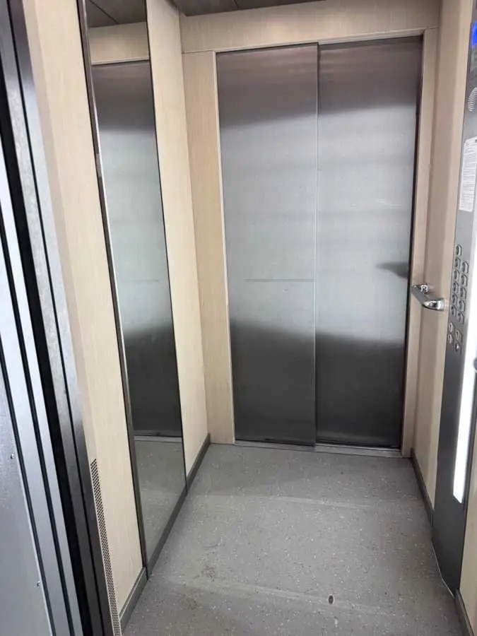 Фото Продаю 1-комнатную квартиру, 40.6 кв. м, Минеральная ул.  Ирпень, цена: 77000 USD, код 7083