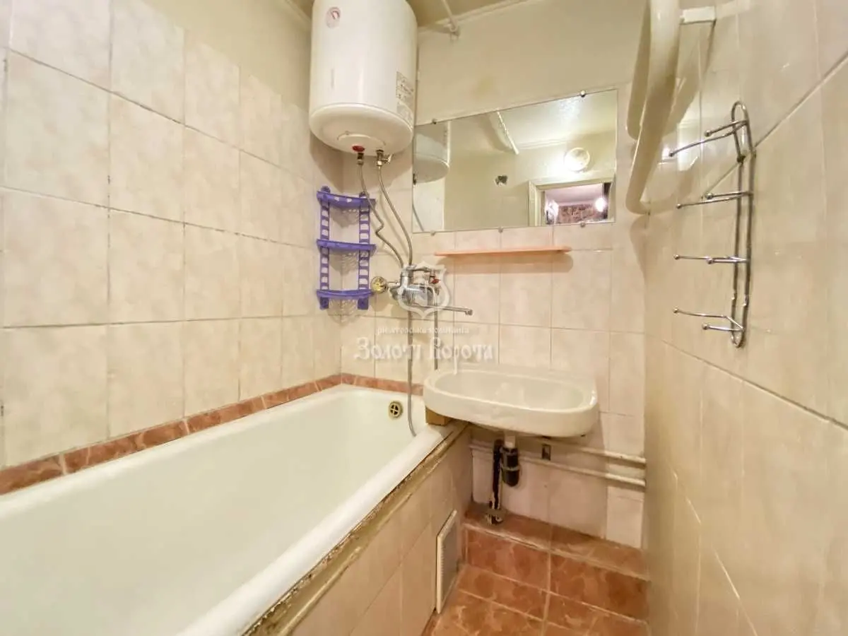 Фото Продаю 1-комнатную квартиру, 34.1 кв. м, Булгакова ул. 15а Киев, цена: 42000 USD, код 7084