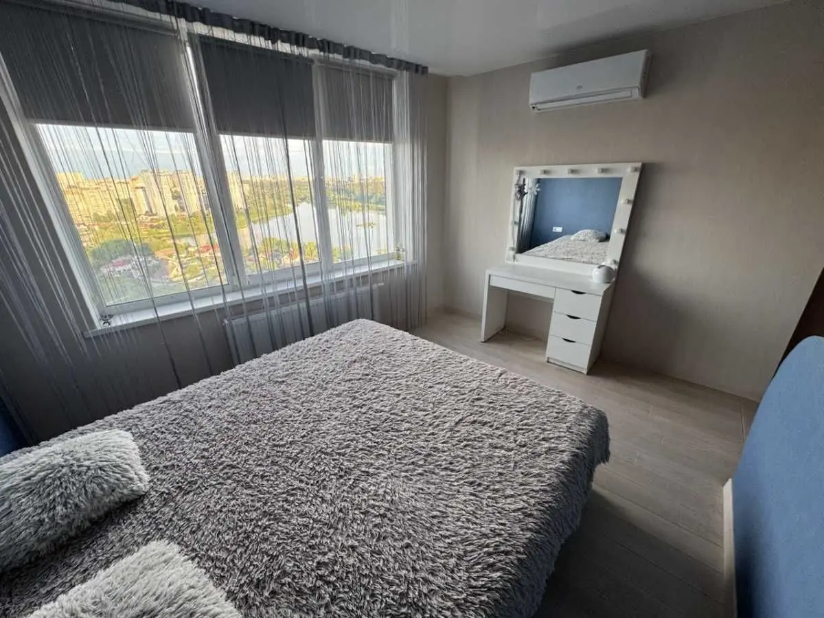 Фото Продаю 1 кімнатну квартиру, 60 кв. м, Володимира Наумовича вул. (Антонова-Овсієнка) 6 Київ, ціна: 93000 USD, код 7087