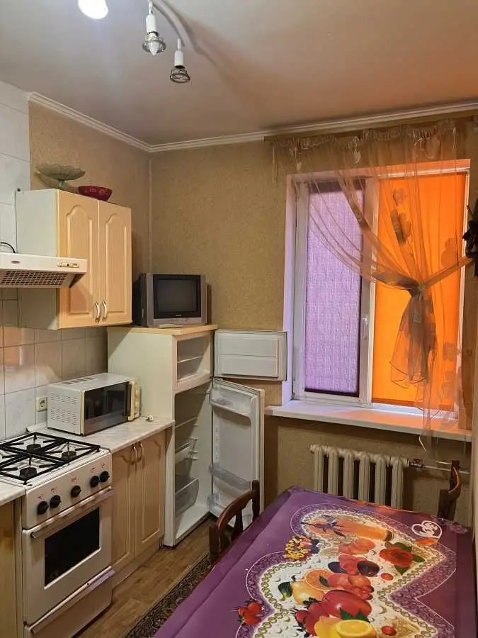 Фото Зняти 2 кімнатну квартиру, Космонавта Волкова вул. 9 Дніпро в довгострокову оренду, ціна: 13000 UAH, код 7089