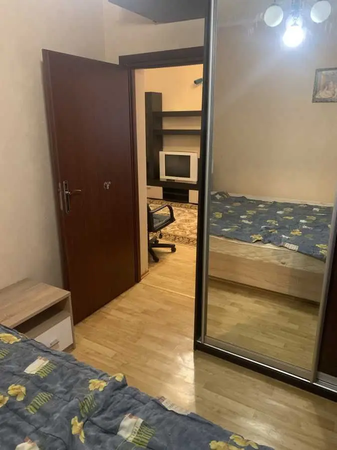 Фото Зняти 2 кімнатну квартиру, Космонавта Волкова вул. 9 Дніпро в довгострокову оренду, ціна: 13000 UAH, код 7089