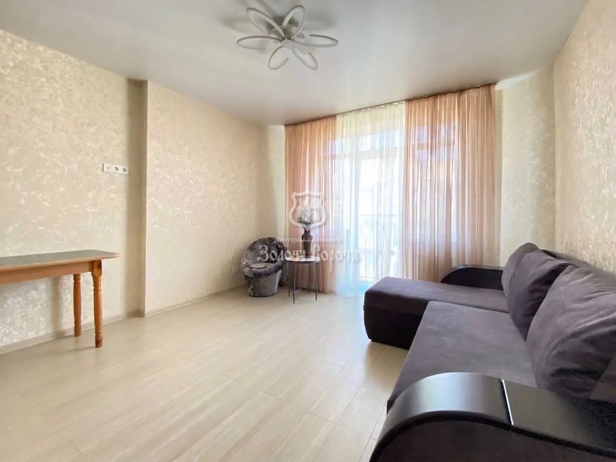 Фото Продаю 2 кімнатну квартиру, 64.7 кв. м, Західна вул. 10 Ірпінь, ціна: 98000 USD, код 7093