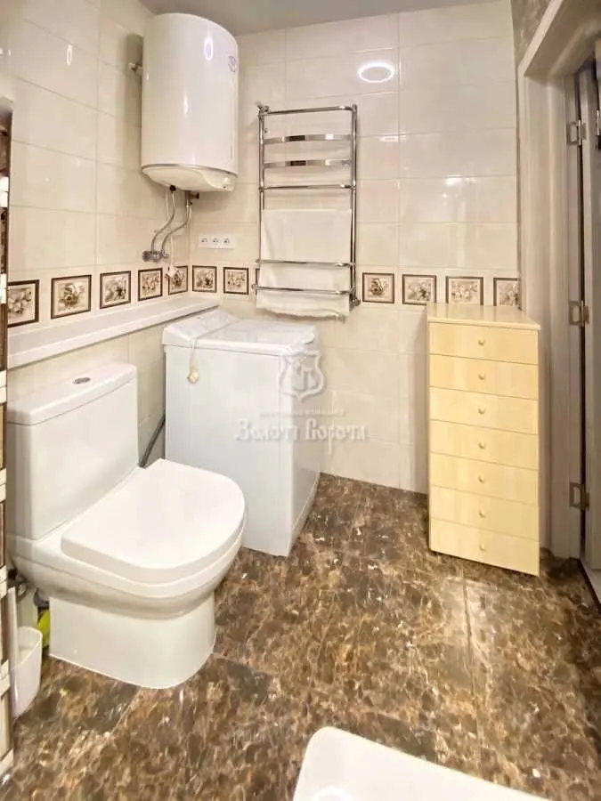 Фото Продаю 2 кімнатну квартиру, 64.7 кв. м, Західна вул. 10 Ірпінь, ціна: 98000 USD, код 7093