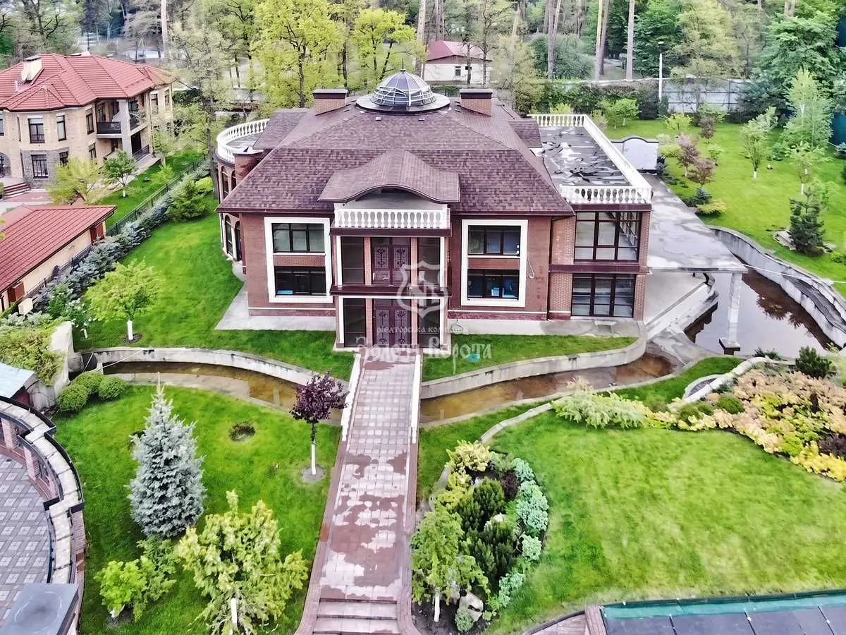 Фото Продаю дом, 1432 кв. м, Малая Житомирская ул.  Киев, цена: 799000 USD, код 7099