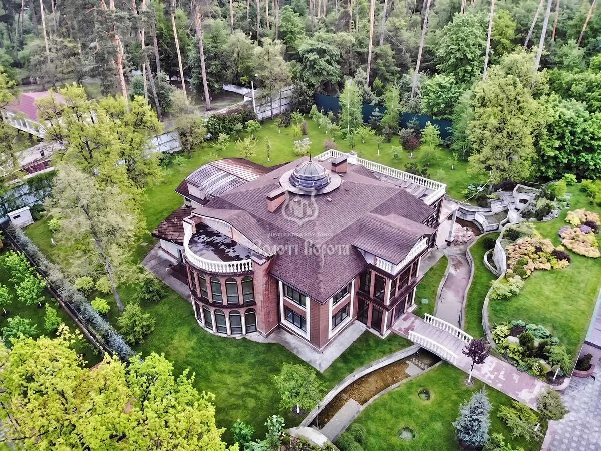 Фото Продаю дом, 1432 кв. м, Малая Житомирская ул.  Киев, цена: 799000 USD, код 7099