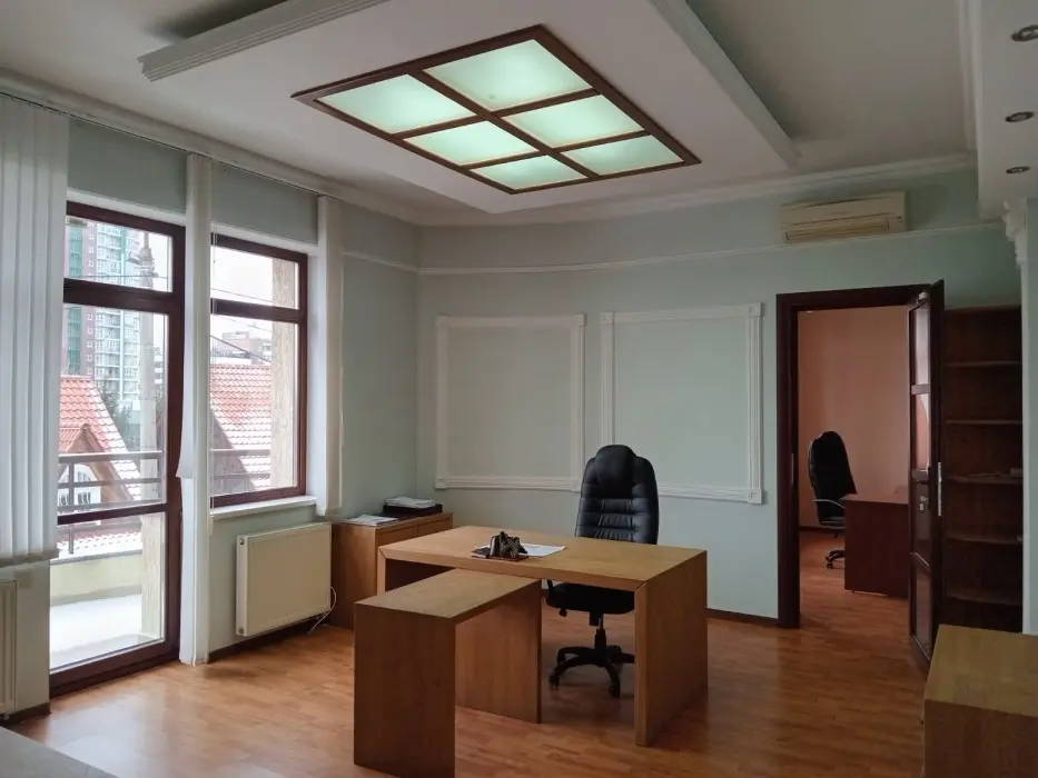 Фото Rent an office, Pavla Zahrebelnoho Street (Mykoly Raievskoho Street)  Kyiv for long-term rent, price: 9000 $, code 7101