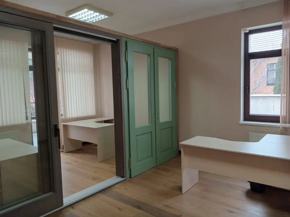 Фото Rent an office, Pavla Zahrebelnoho Street (Mykoly Raievskoho Street)  Kyiv for long-term rent, price: 9000 $, code 7101