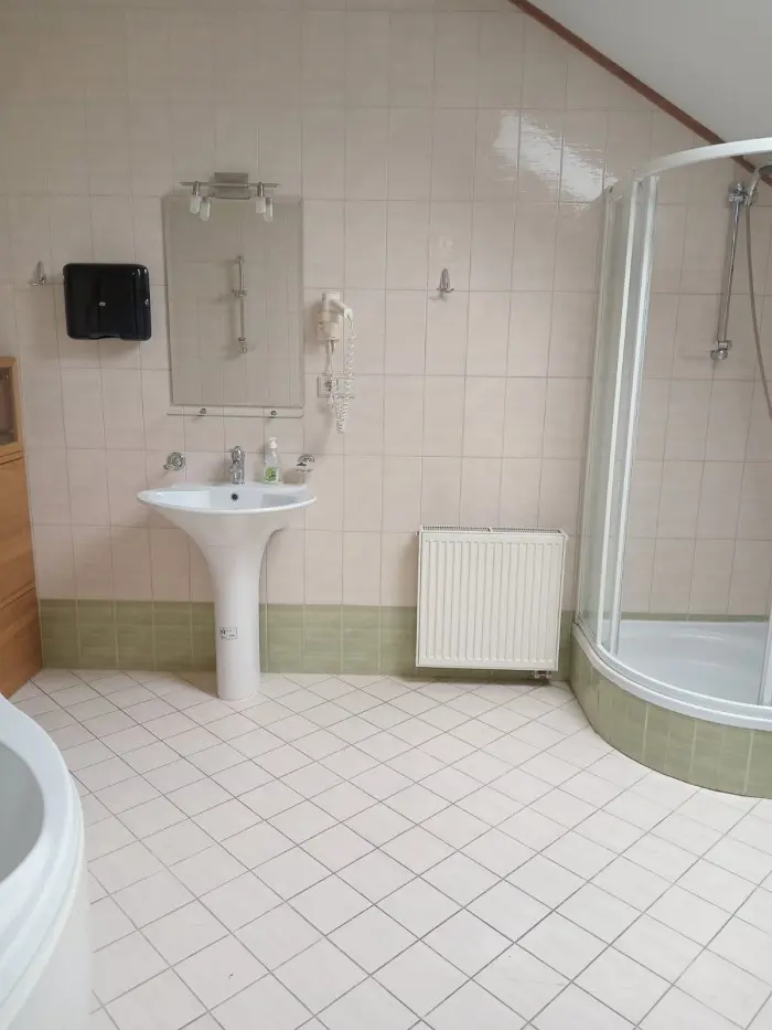 Фото Rent an office, Pavla Zahrebelnoho Street (Mykoly Raievskoho Street)  Kyiv for long-term rent, price: 9000 $, code 7101