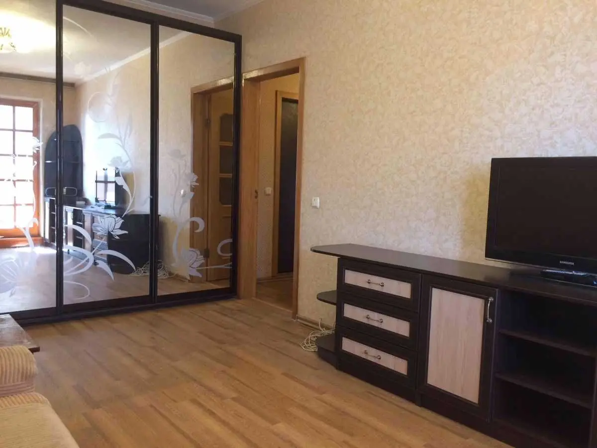 Фото Rent a 2-room apartment, Akademika Zabolotnoho Street 84 Kyiv for long-term rent, price: 16000 UAH, code 7113