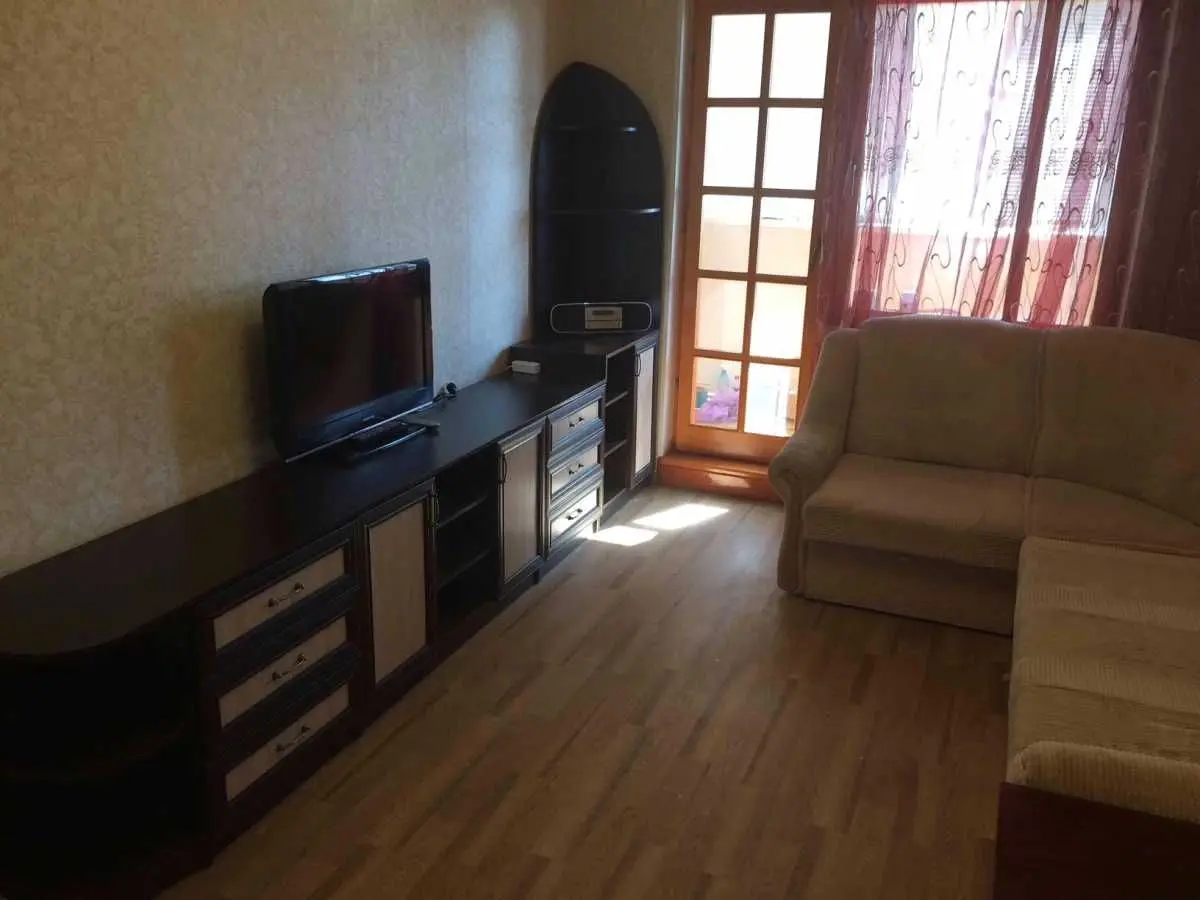 Фото Rent a 2-room apartment, Akademika Zabolotnoho Street 84 Kyiv for long-term rent, price: 16000 UAH, code 7113
