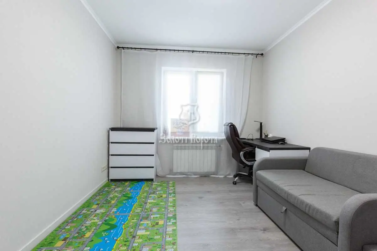 Фото Продаю 3 кімнатну квартиру, 93.1 кв. м, Урлівська вул. 30 Київ, ціна: 200000 USD, код 7117
