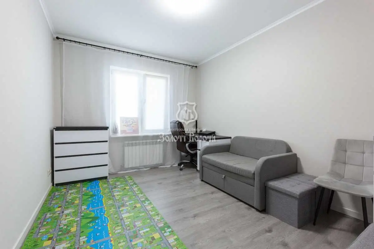Фото Продаю 3 кімнатну квартиру, 93.1 кв. м, Урлівська вул. 30 Київ, ціна: 200000 USD, код 7117