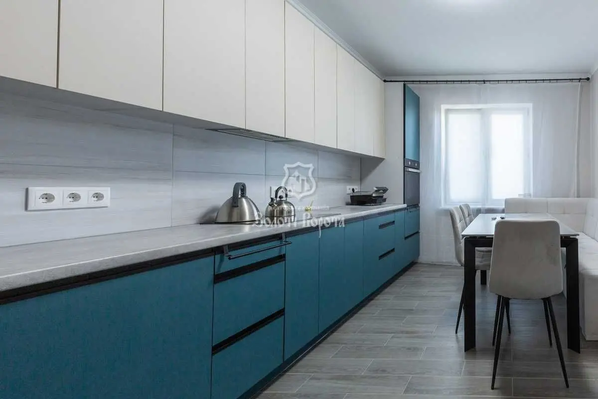 Фото Продаю 3 кімнатну квартиру, 93.1 кв. м, Урлівська вул. 30 Київ, ціна: 200000 USD, код 7117