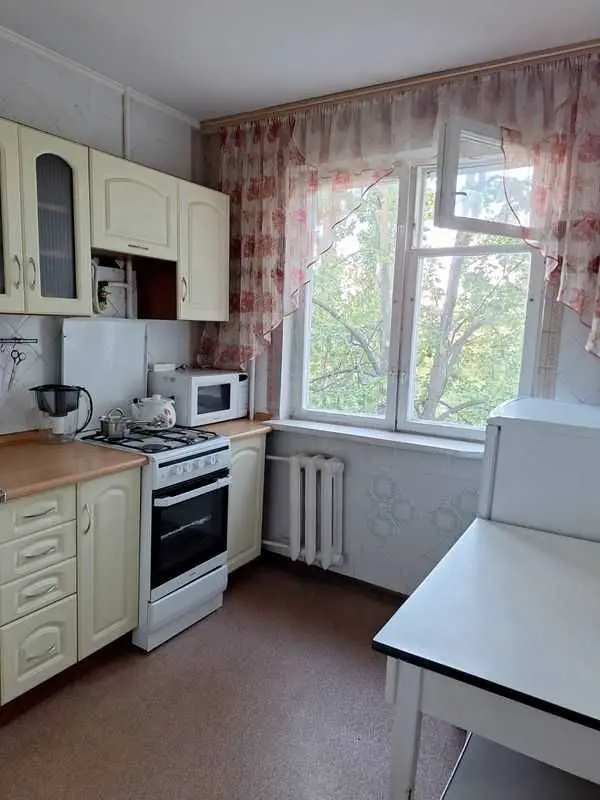Фото Продаю 2 кімнатну квартиру, 45 кв. м, Академіка Туполєва вул. 17 Київ, ціна: 49999 USD, код 7124
