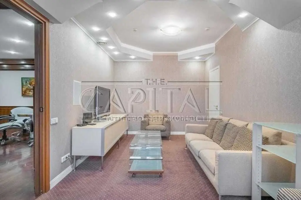Фото Selling an office, 1135 sq.m., Velyka Vasylkivska Street  Kyiv, price: 3500000 EUR, code 7126